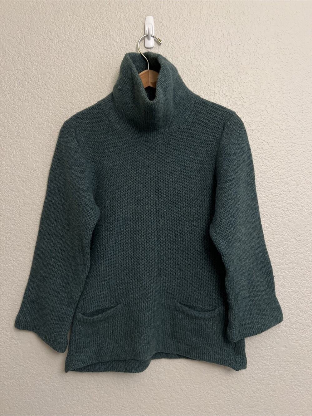 Vintage Pringle Shannon Free Airport Sweater Scotland Wool Coastal Cottage